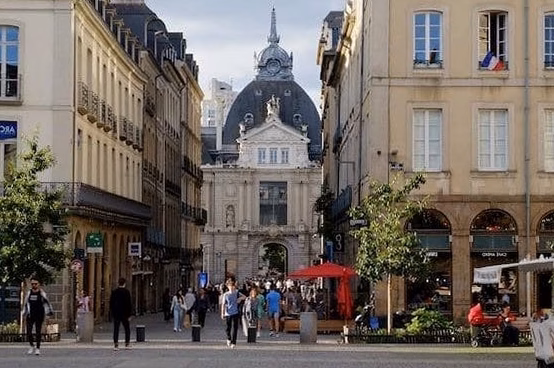 Souvenirs de Lyon : guide des meilleurs articles